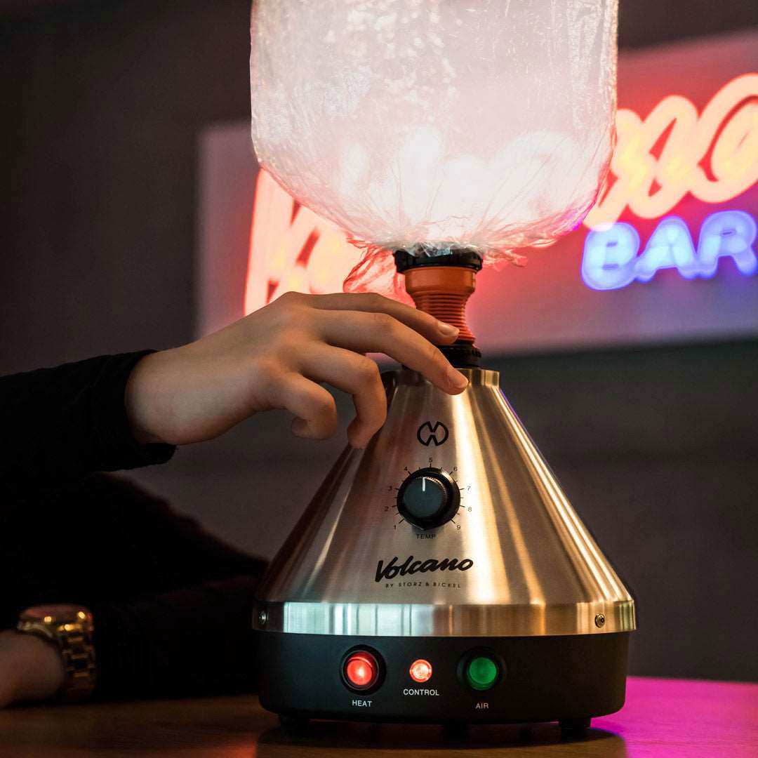 Storz & Bickel - VOLCANO CLASSIC Vaporizer - Blooming Town